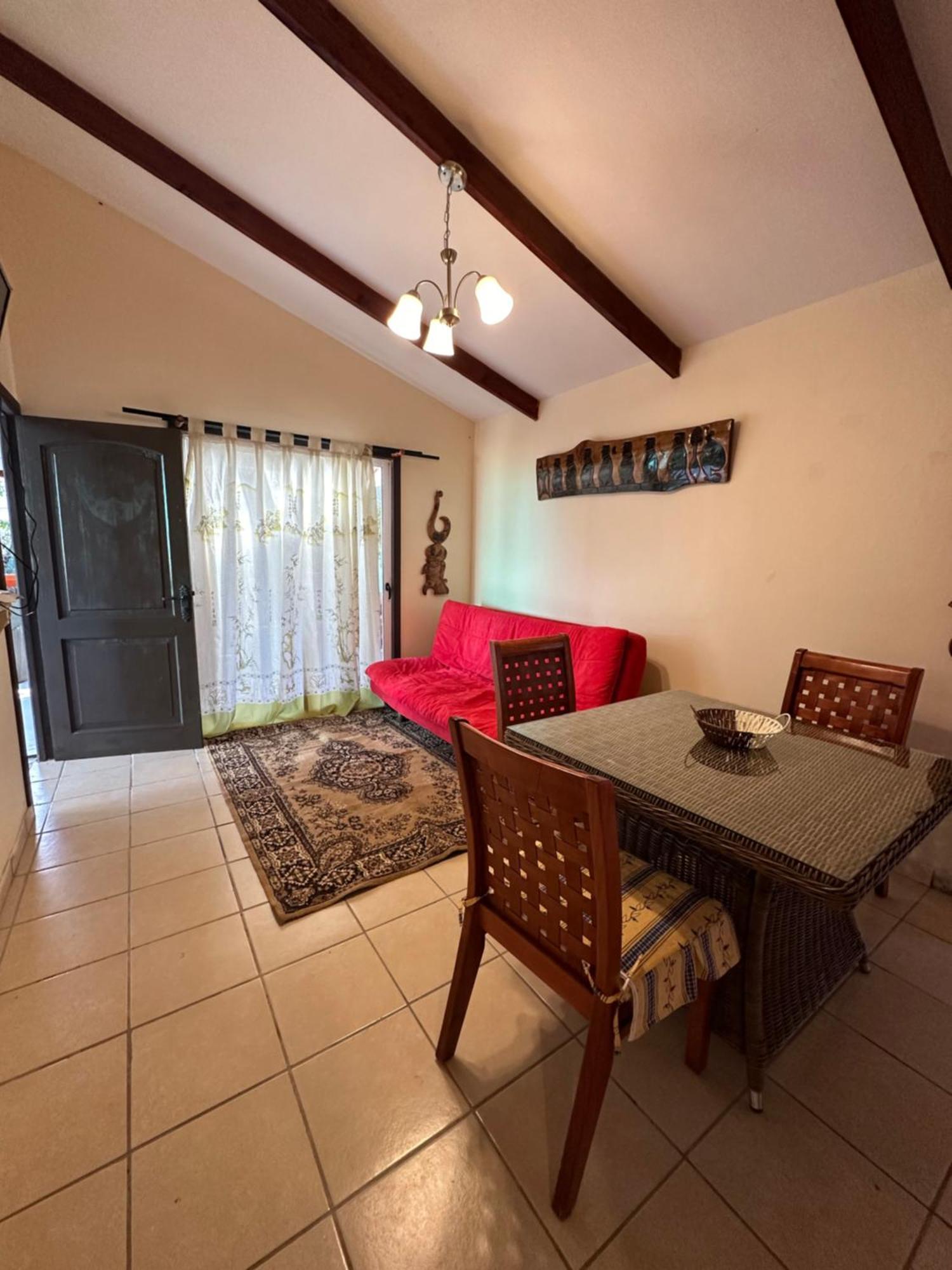 Hare Henua Bed & Breakfast Hanga Roa Exterior photo